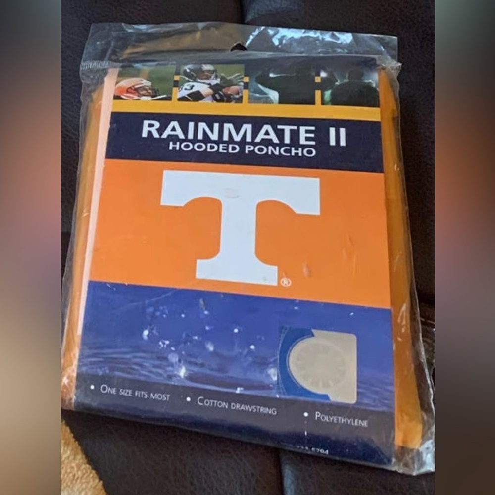 Rainmate II Hooded Poncho in Tennessee Vols Orange